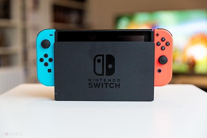 Sony's Physical Games Exit Fuels Nintendo's Cartridge Future