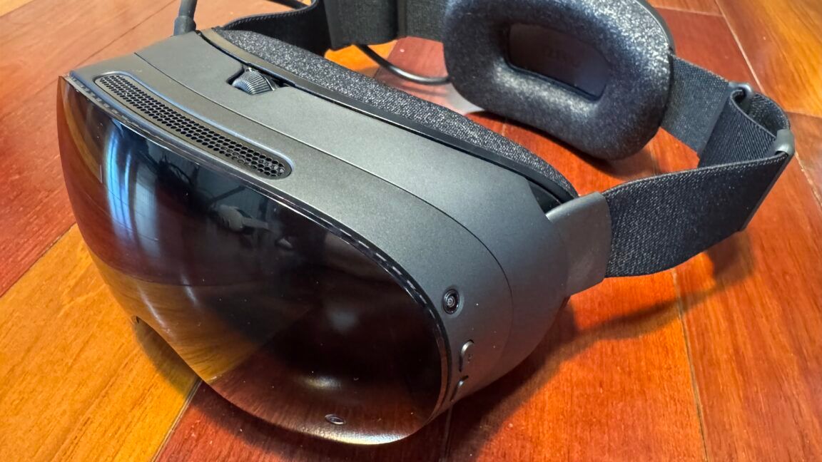 Steam Frame Gets First SteamOS Update With Substantially Faster Charging